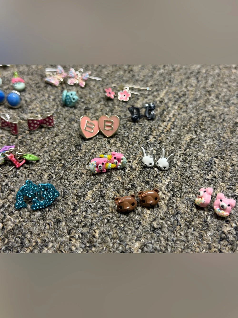 Assorted Women’s & Girls Earrings Lot